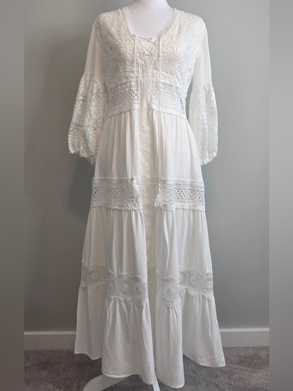 Chicwish White Boho Lace Tiered Maxi Dress Wedding Beach Vacation Size L- NWOT